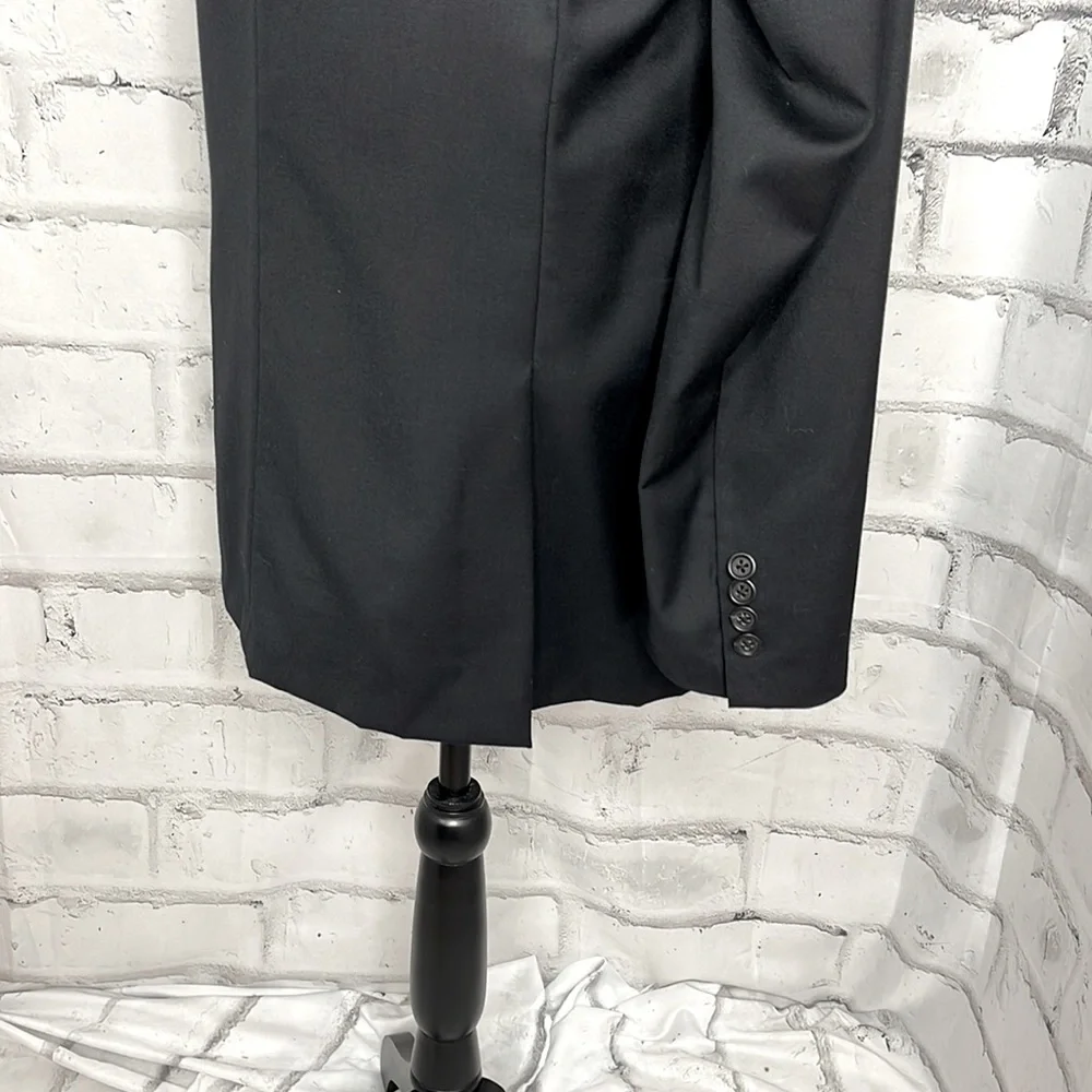 Burberry Men's Black Three-Button Wool Blazer